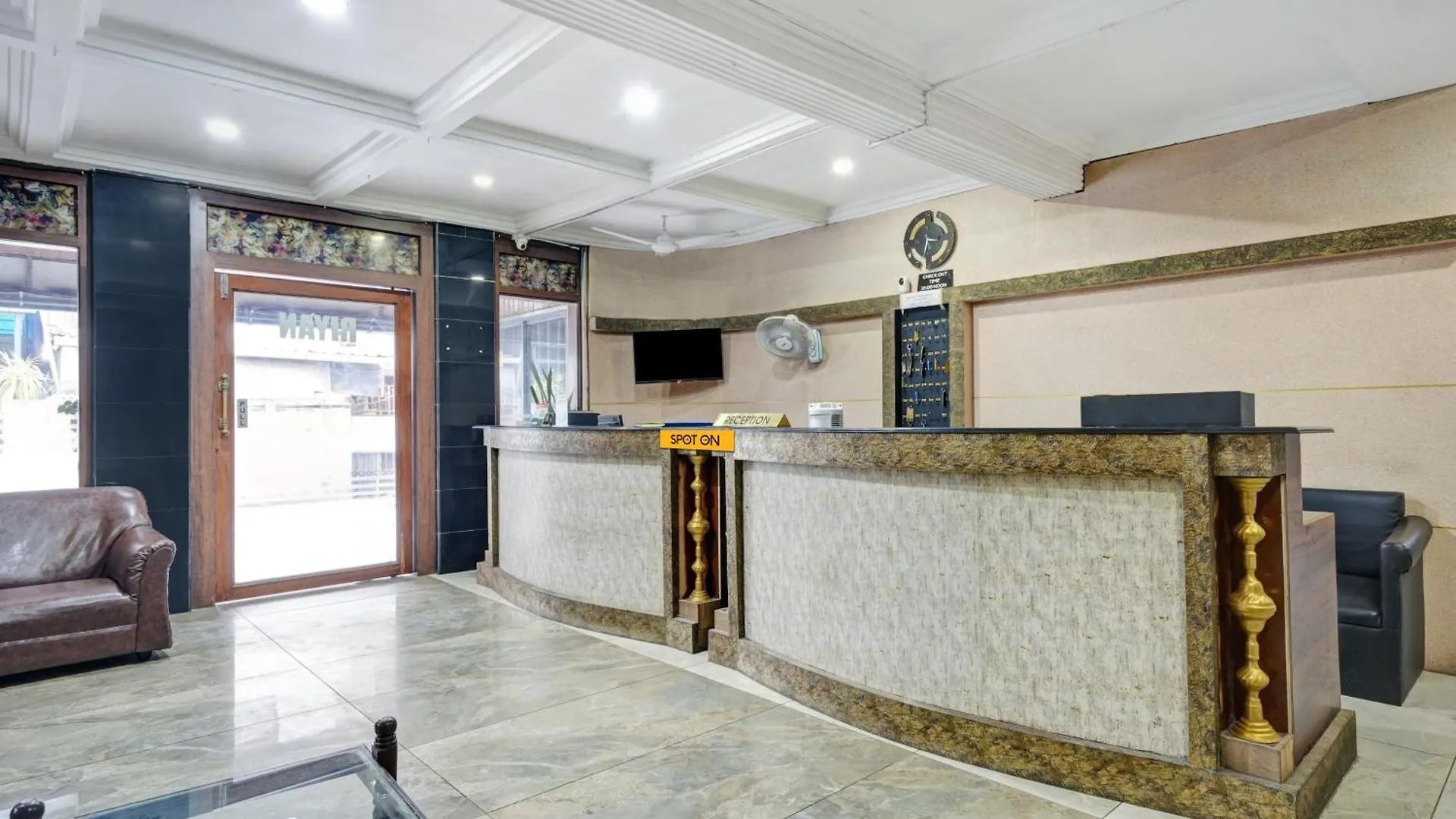 Spot On Riyan Suites Kochi